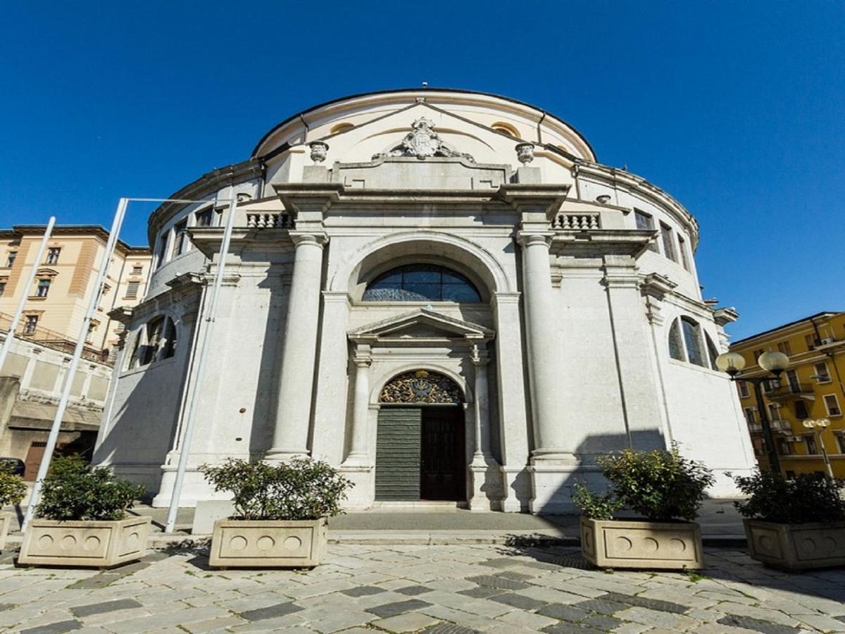 La Guardia Apartment With Free Private Parking Fiume Esterno foto