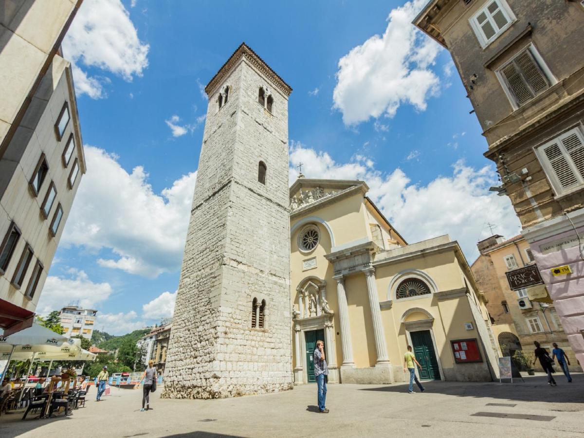 La Guardia Apartment With Free Private Parking Fiume Esterno foto