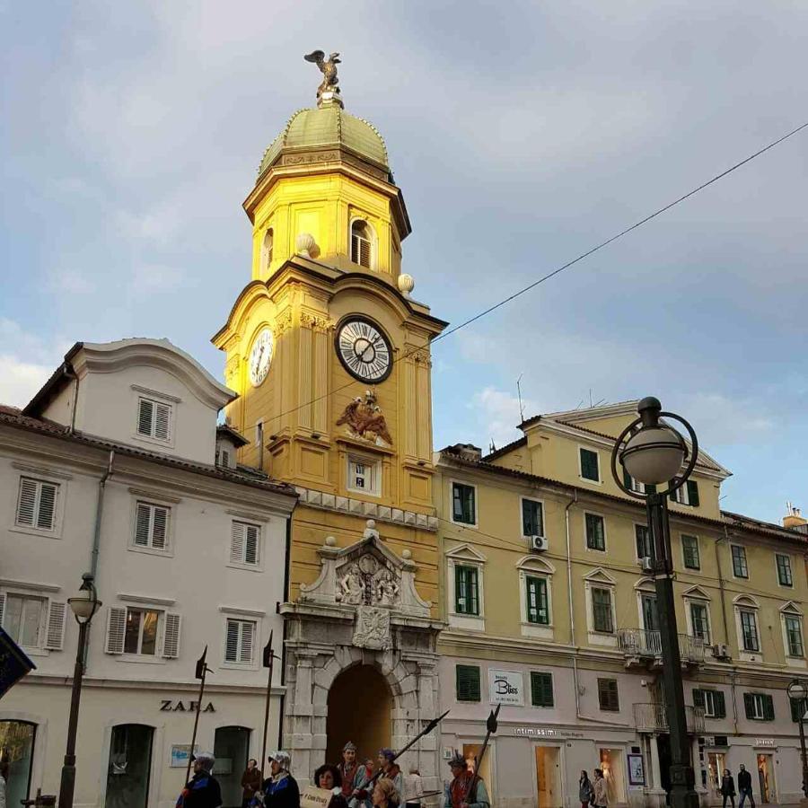 La Guardia Apartment With Free Private Parking Fiume Esterno foto